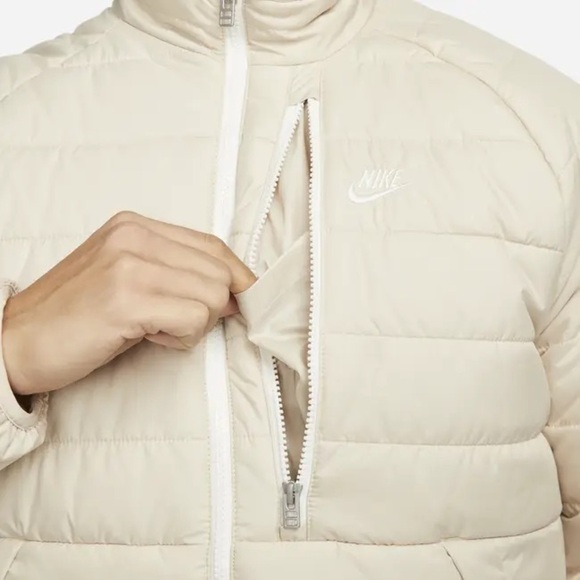 NIKE Legacy Puffer Therma-FIT Legacy Puffer Jacket - Picture 6 of 11